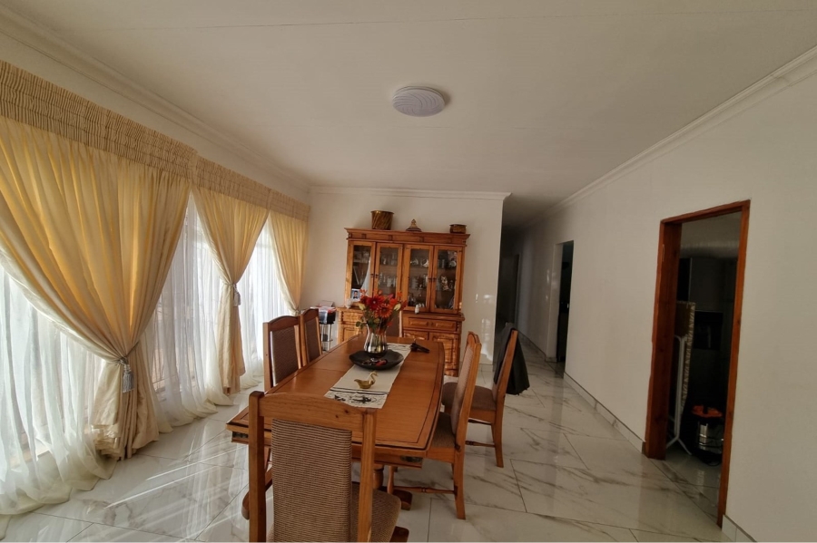 3 Bedroom Property for Sale in La Hoff North West